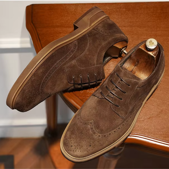 Durborn - Hochwertige Wildleder-Herrenschuhe mit Brogue-Design und Schnürung